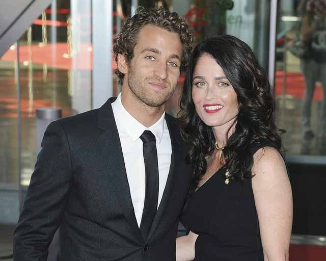 Nicky Marmet and Robin Tunney