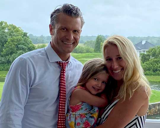 Jennifer Rauchet and Pete Hegseth with their daughter Gwen