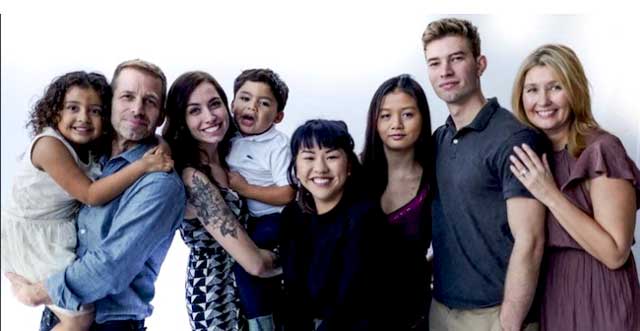 Autumn Snyder with her parents and siblings