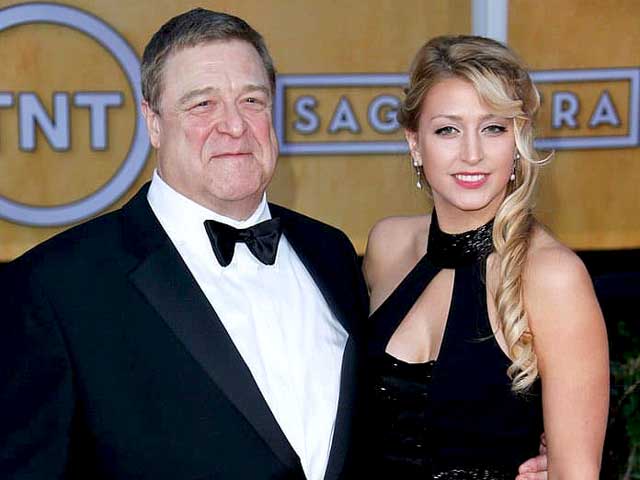 Molly Evangeline Goodman with her father John Goodman (source - Getty Images)
