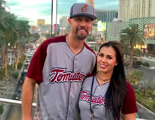 Ross Labra with her boyfriend Esteban Loaiza